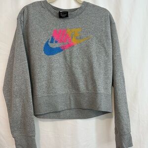 Nike Gray Cropped Graphic Hoodie
